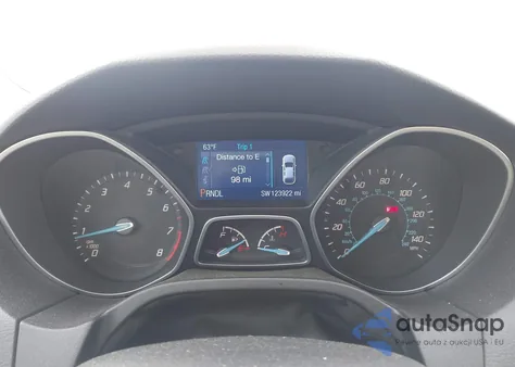 2014 Ford Focus Se z USA, uszkodzony, nr VIN 1FADP3K22EL232317